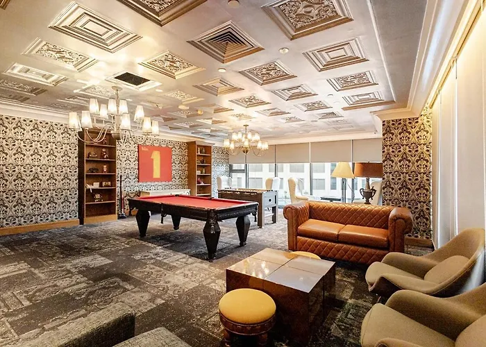 Opulent Knightsbridge Residences Манила
