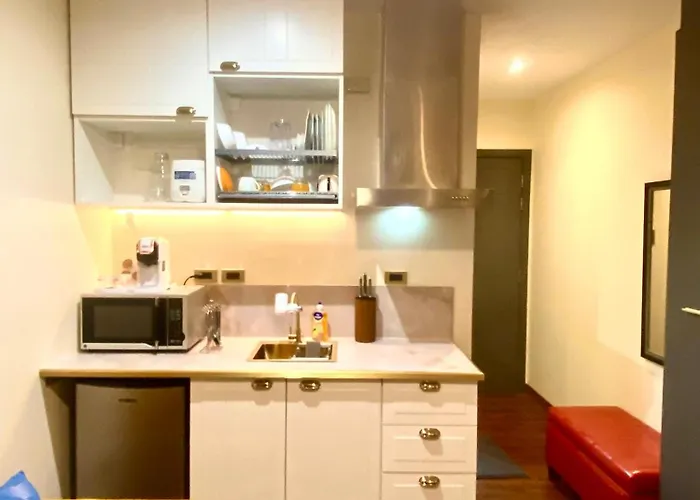 Opulent Knightsbridge Residences 5*